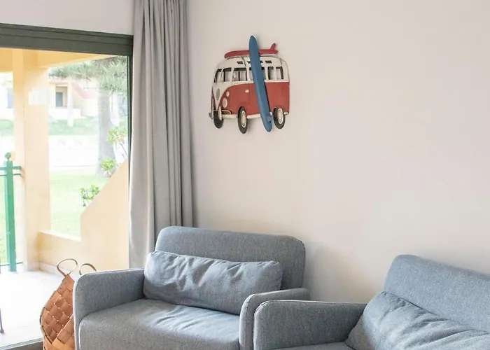 Atlantic Garden & Surf 168 *